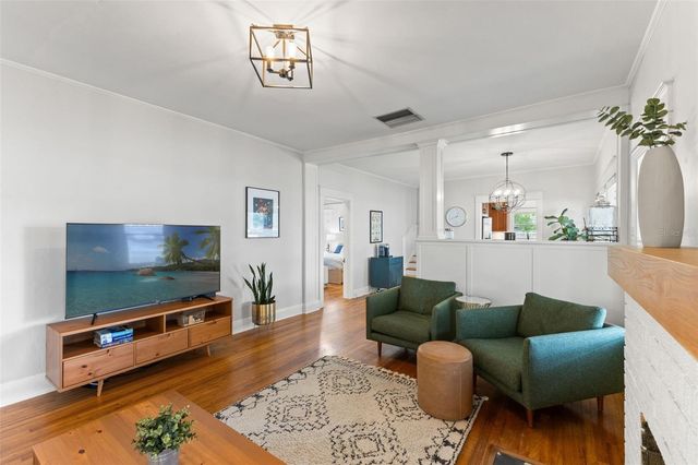 5101 N SEMINOLE AVENUE, Tampa, FL 33603