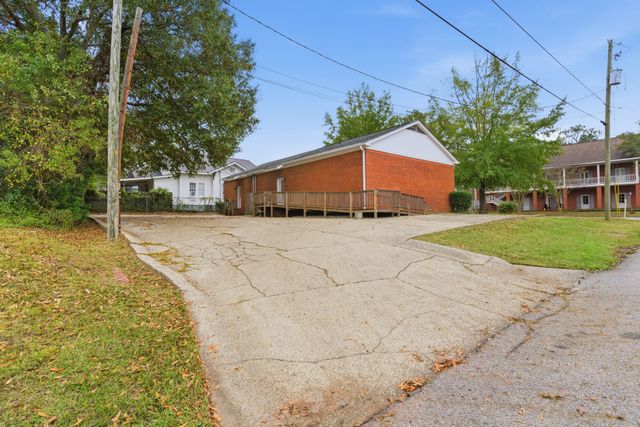 723 Hardy St, Hattiesburg, MS 39401