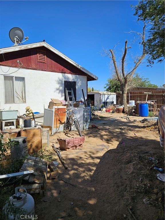Image 1 of property listing at 18652 Bellflower, Adelanto, CA 92301