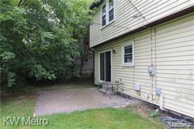 311 Woodlawn Avenue, Royal Oak, MI 48073