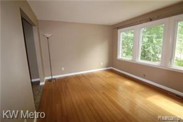 311 Woodlawn Avenue, Royal Oak, MI 48073