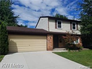 311 Woodlawn Avenue, Royal Oak, MI 48073