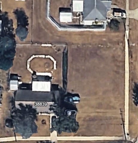 NORTH AVENUE, Zephyrhills, FL 33542