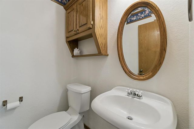 12428 Hastings Road, Midwest City, OK 73130