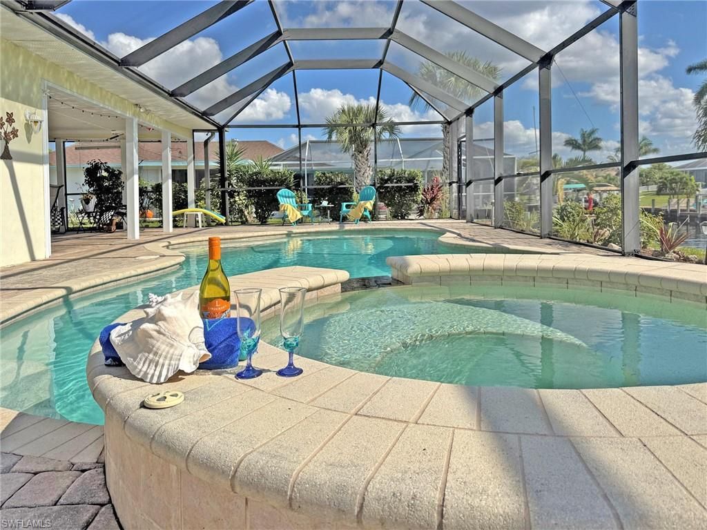 1240 Shelby PKWY, Cape Coral, FL 33904