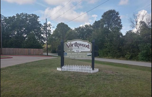 516 Laredo, Navasota, TX 77868