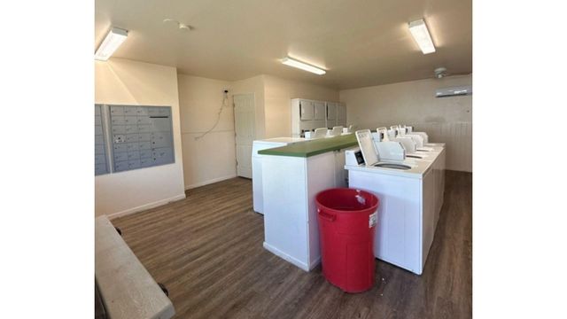 516 Laredo, Navasota, TX 77868