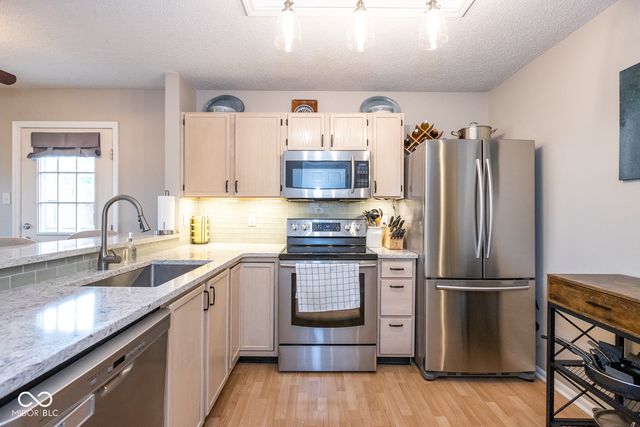2037 Fullwood Drive, Brownsburg, IN 46112