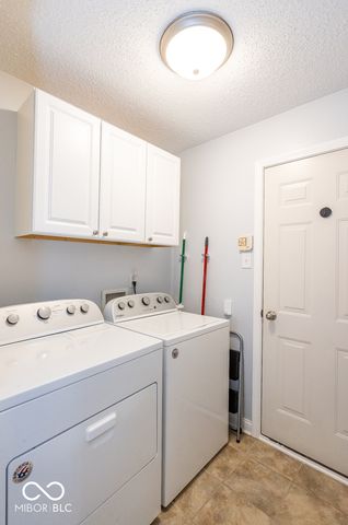 2037 Fullwood Drive, Brownsburg, IN 46112