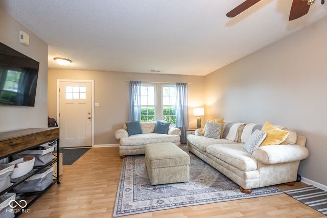 2037 Fullwood Drive, Brownsburg, IN 46112