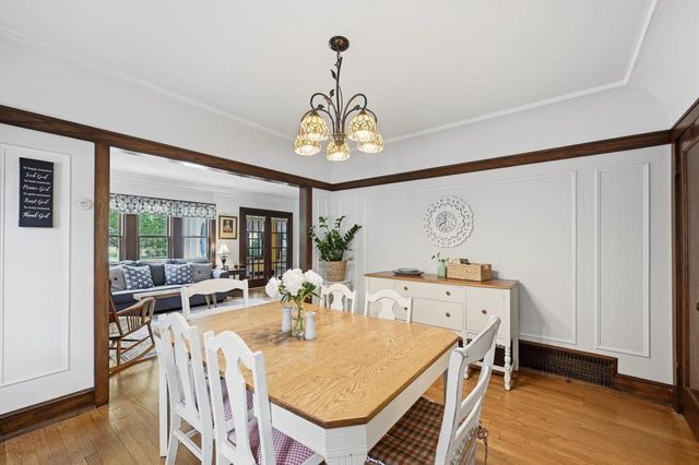 4030 N Larkin STREET, Shorewood, WI 53211