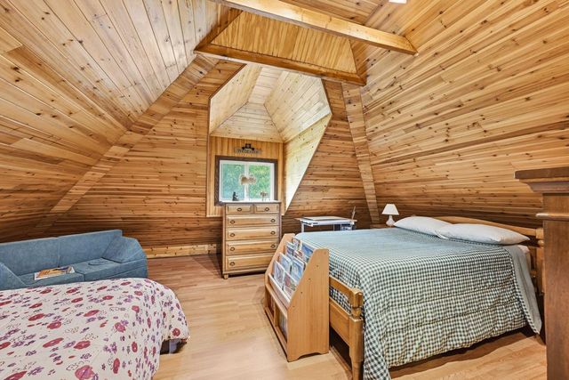 4030 N Larkin STREET, Shorewood, WI 53211