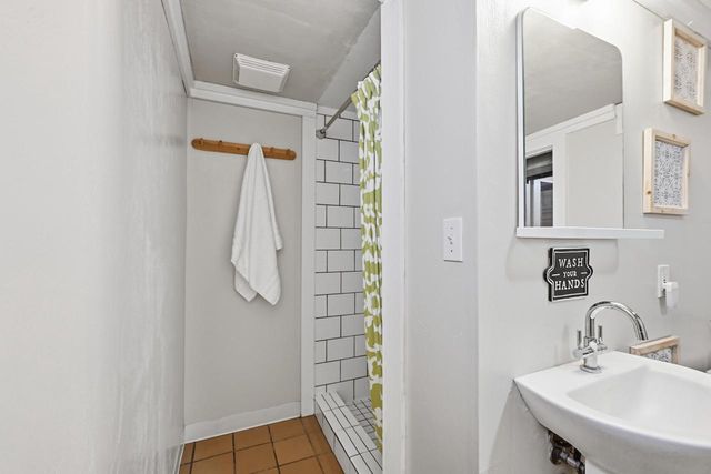 4030 N Larkin STREET, Shorewood, WI 53211