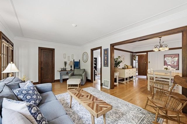 4030 N Larkin STREET, Shorewood, WI 53211