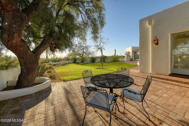 5055 N Calle La Vela, Tucson, AZ 85718