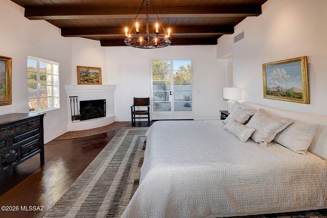 5055 N Calle La Vela, Tucson, AZ 85718