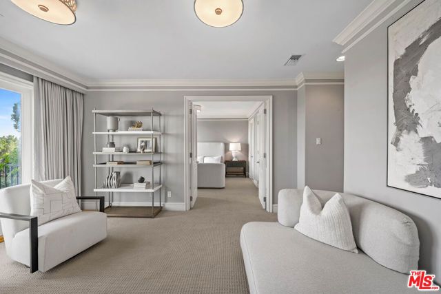 10814 Savona Road, Los Angeles, CA 90077