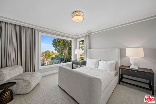 10814 Savona Road, Los Angeles, CA 90077