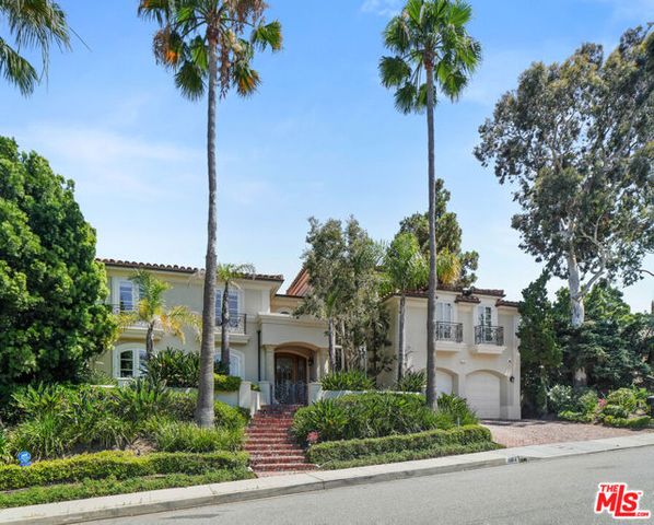 10814 Savona Road, Los Angeles, CA 90077