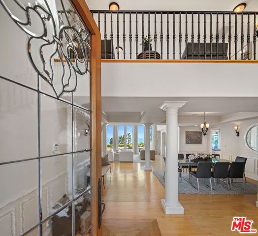 10814 Savona Road, Los Angeles, CA 90077