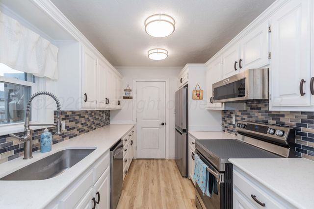 128 WAYSIDE Drive, Amarillo, TX 79106