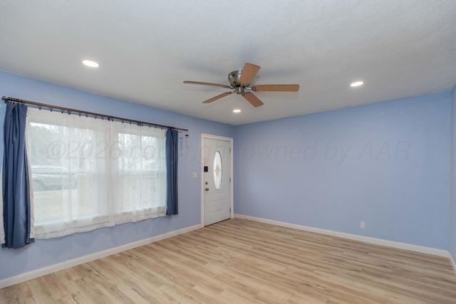 128 WAYSIDE Drive, Amarillo, TX 79106