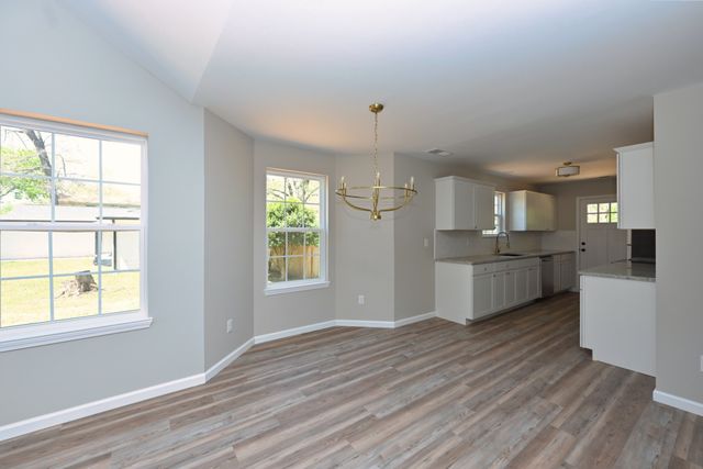 121 Saratoga Dr, Clarksville, TN 37042