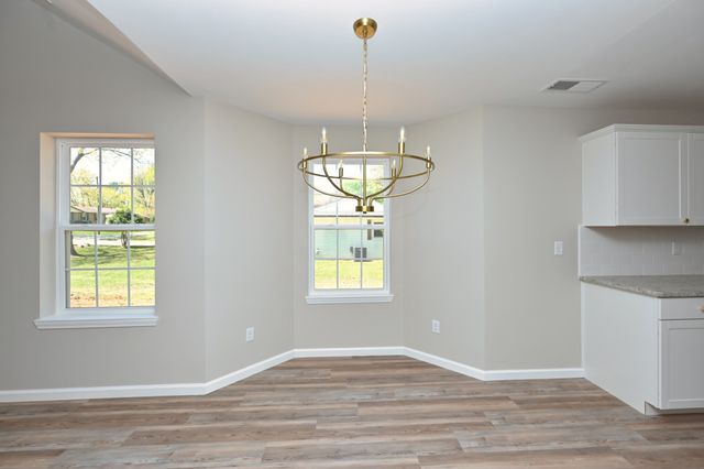 121 Saratoga Dr, Clarksville, TN 37042