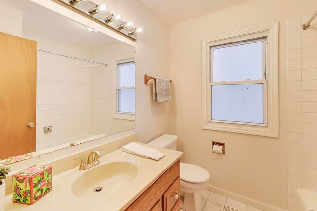 632 Independence Avenue, Westmont, IL 60559