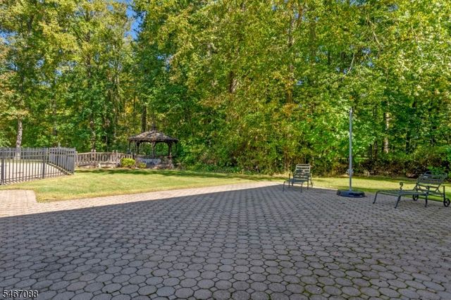 24 Sage Drive, Warren Twp., NJ 07059