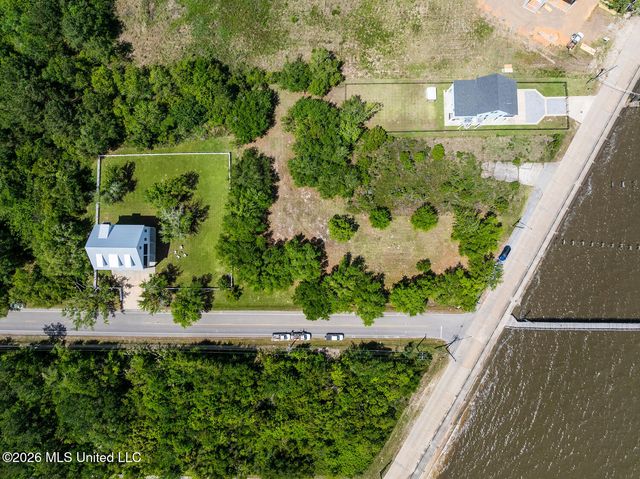 1900 N Beach Boulevard, Bay Saint Louis, MS 39520