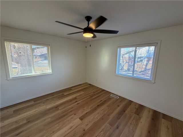 2854 N Loxley Avenue, Fayetteville, AR 72703