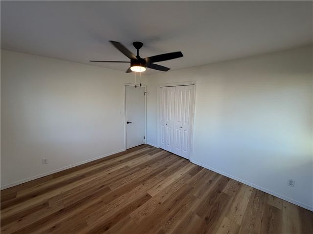 2854 N Loxley Avenue, Fayetteville, AR 72703