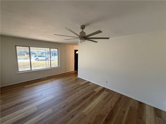 2854 N Loxley Avenue, Fayetteville, AR 72703