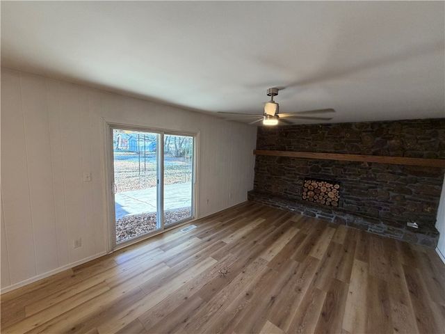 2854 N Loxley Avenue, Fayetteville, AR 72703