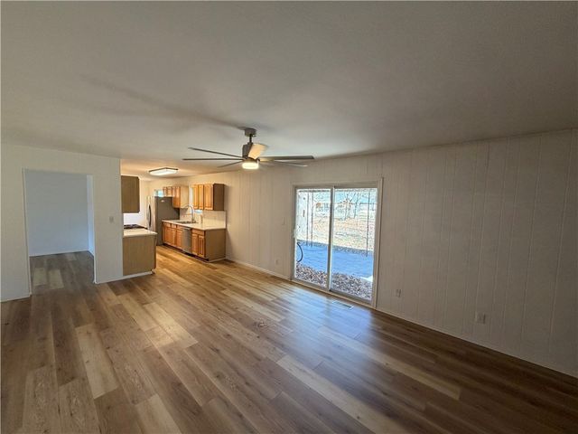 2854 N Loxley Avenue, Fayetteville, AR 72703