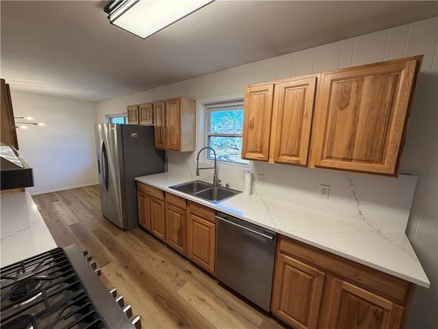 2854 N Loxley Avenue, Fayetteville, AR 72703