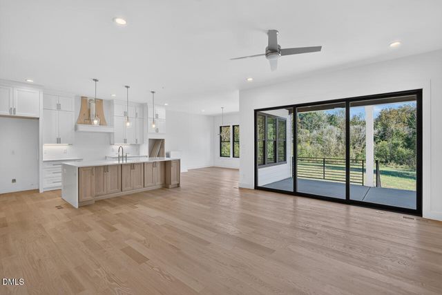 6048 Montgomery Ests Road, Hillsborough, NC 27278