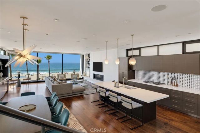 1204 The Strand, Manhattan Beach, CA 90266