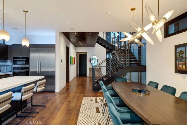 1204 The Strand, Manhattan Beach, CA 90266