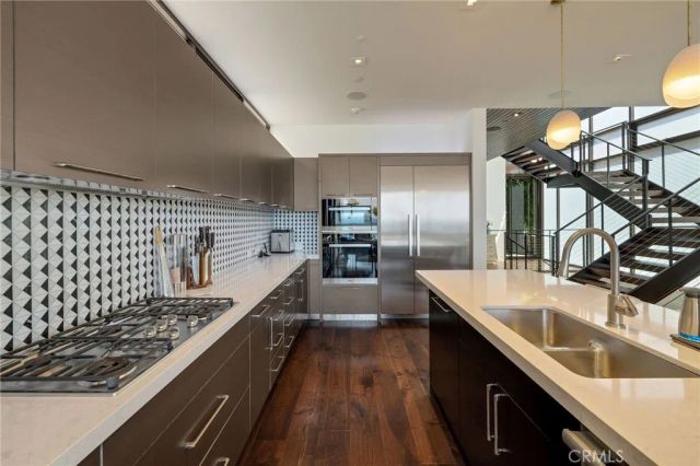 1204 The Strand, Manhattan Beach, CA 90266