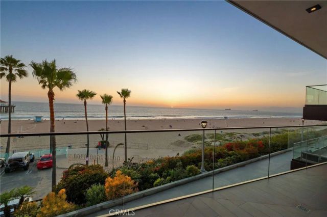 1204 The Strand, Manhattan Beach, CA 90266