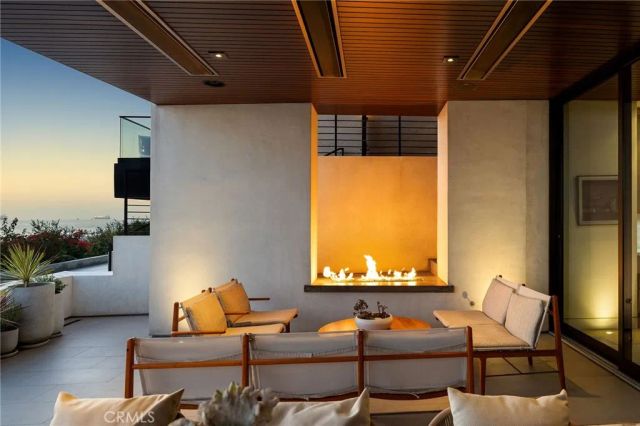 1204 The Strand, Manhattan Beach, CA 90266