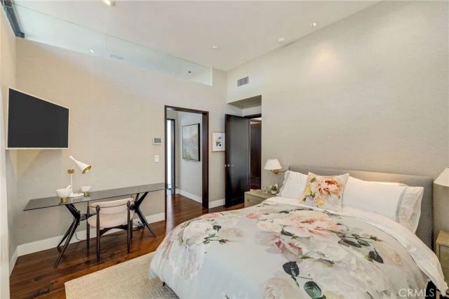 1204 The Strand, Manhattan Beach, CA 90266