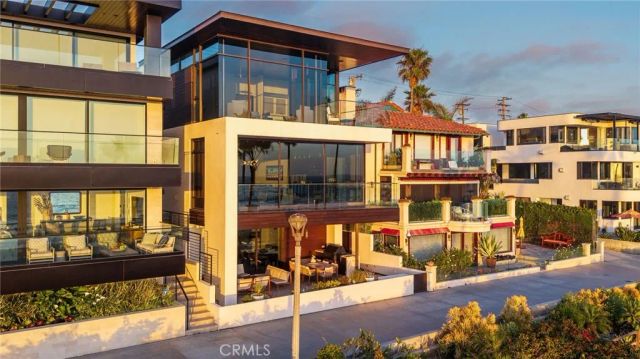 1204 The Strand, Manhattan Beach, CA 90266