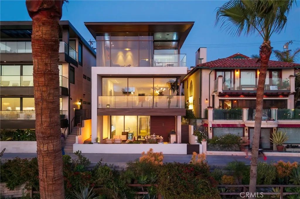 1204 The Strand, Manhattan Beach, CA 90266