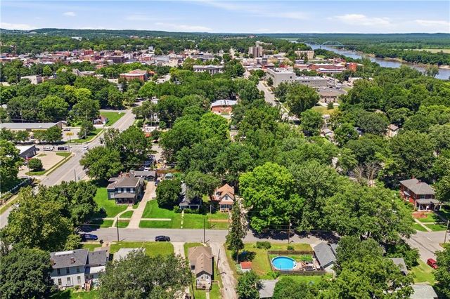 312 Pine Street, Leavenworth, KS 66048