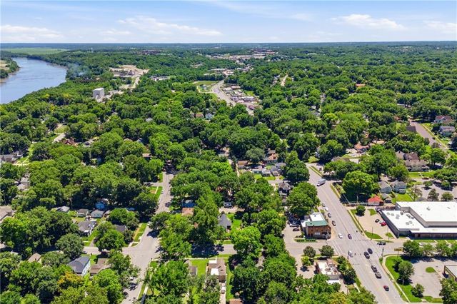 312 Pine Street, Leavenworth, KS 66048