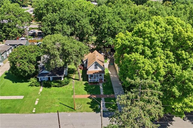 312 Pine Street, Leavenworth, KS 66048