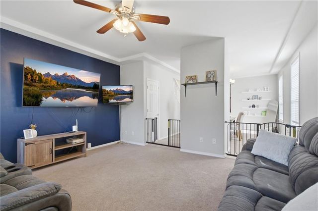 312 Pine Street, Leavenworth, KS 66048